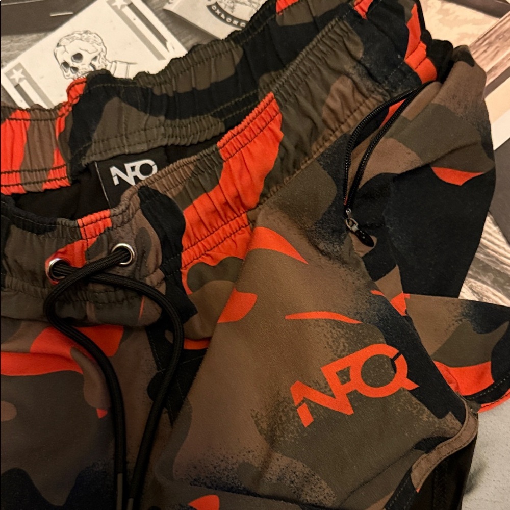 ☠️  🕶️ ☠️• 🟠 NFQ x Camo x Workout Vibes ⚫️ • 🕶️ ☠️ 🕶️